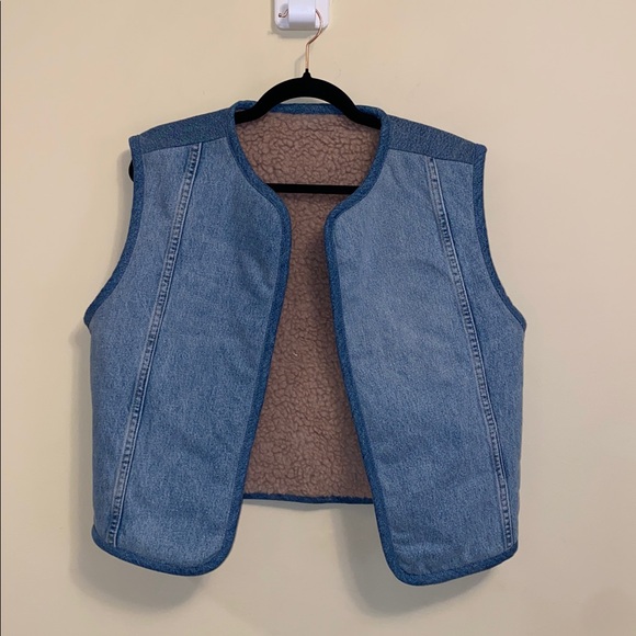 B SIDES Reversible Reworked Vintage Denim and Sherpa Vest Oatmeal XS/S $445 - Picture 5 of 8